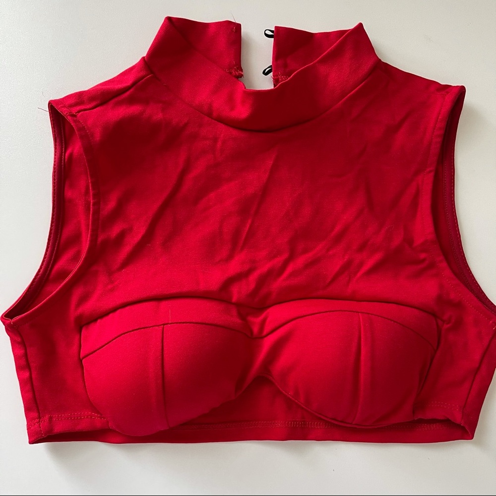 Crop top
